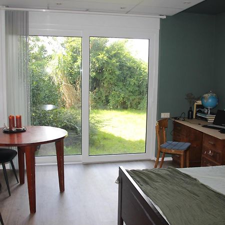 アッフェルデン Even Heukelom Bed & Breakfast エクステリア 写真